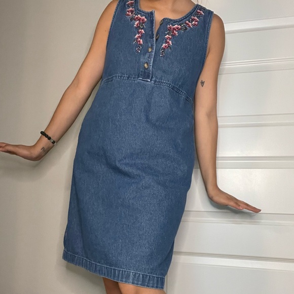 Vintage Jean Dress - Picture 3 of 4